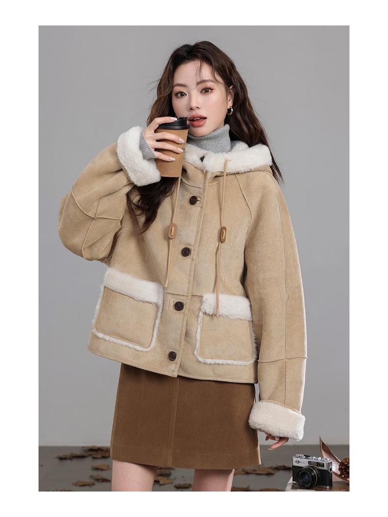 Yuxiang 2025 Winter Women’s Hooded Coat - Leather & Fur Fusion, Cat-Inspired Design