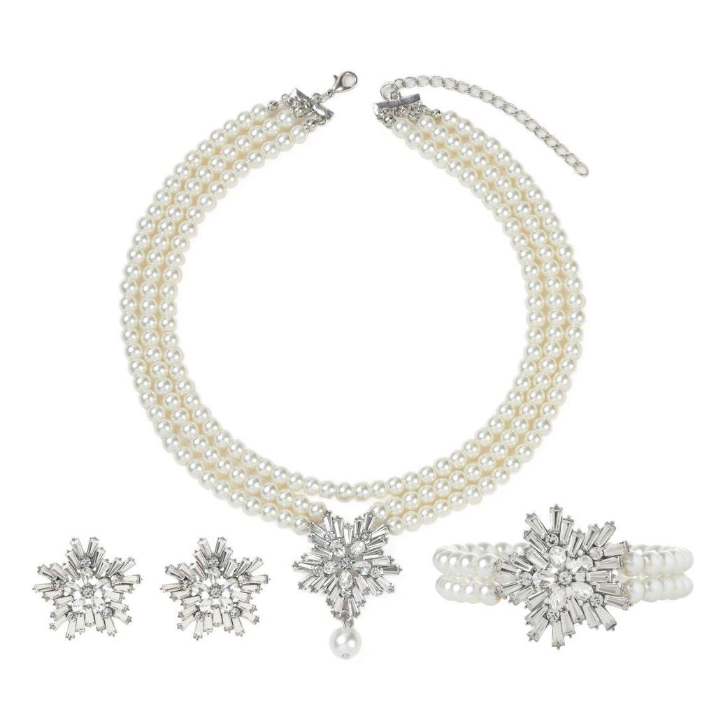 Trending European & American Pearl Jewelry Set: Necklace, Earrings, and Bracelet for Weddings & Evenings