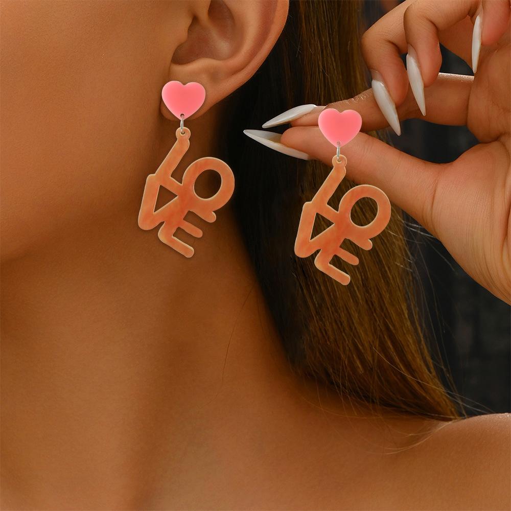 Fully Managed Environmentally Friendly Acrylic Earrings, Fashionable And Romantic Love Love Stud Earrings
