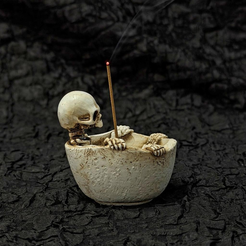 Portaincenso a Ciotola in Resina con Design di Scheletro che Fa il Bagno, Scultura Decorativa per l'Arredamento della Casa, Regalo per la Meditazione