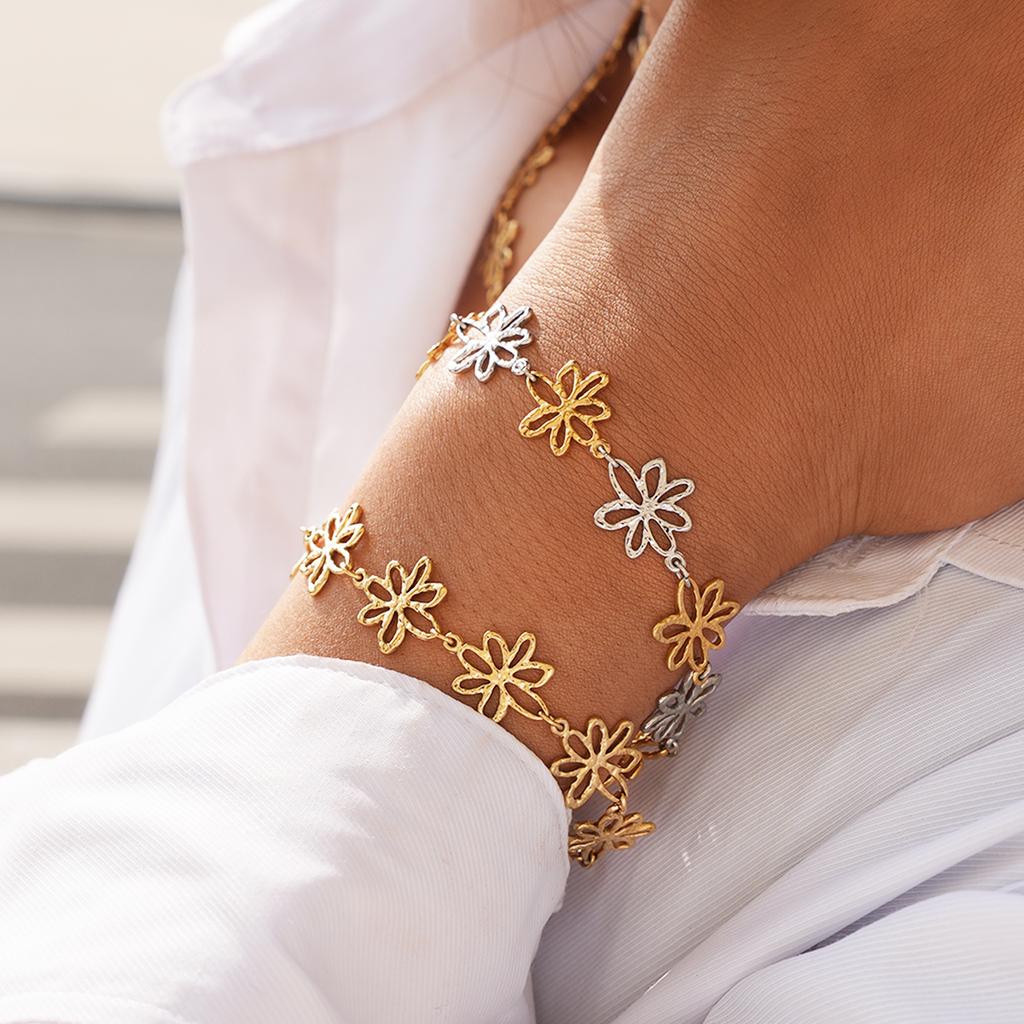 Distinctive Stainless Steel Metal Flower Chain Bracelet Waterproof High Quality Golden Summer Fashion Jewelry