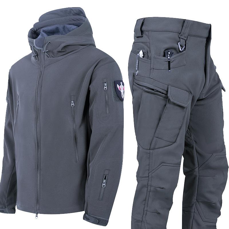 Winter Outdoor Men's Training Suit Tactical Camouflage Assault Plush Waterproof Adventure Skiing Jacket Travel Clothing Workwear