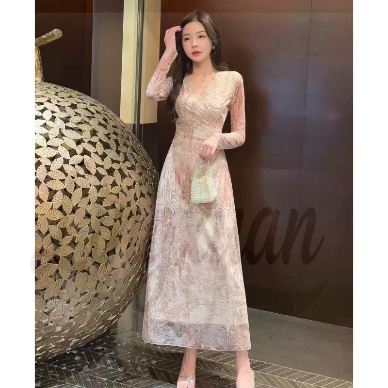 

Elegant Deep V-Neck Mesh Print Slimming Long-Sleeved Dress M рожевий