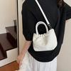 New Handbag Women's Fashion Commuter Shoulder Messenger Bag