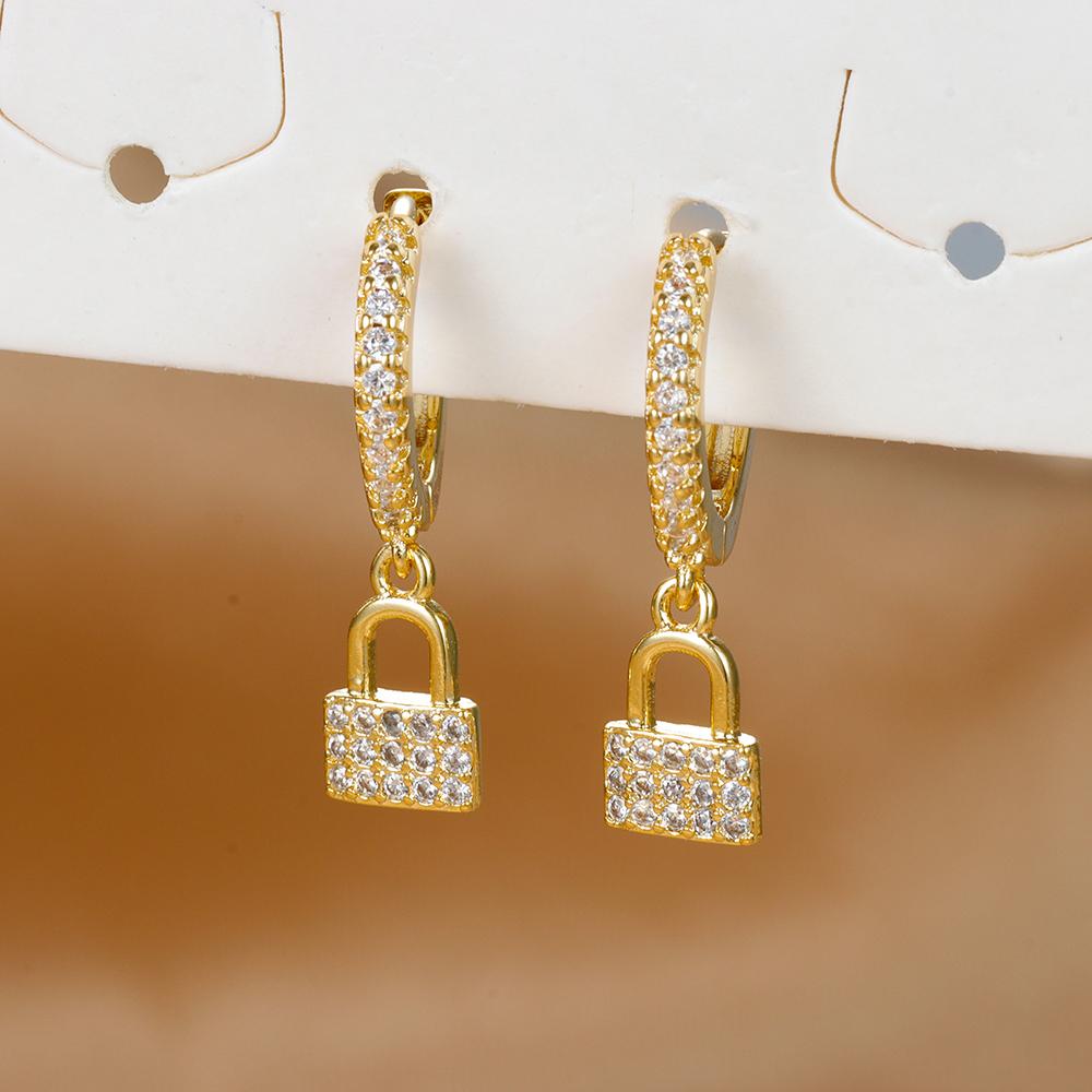 Luxury Zircon Key Lock Asymmetric Hoop Earrings for Women Men Gold Plated Stainless Steel Couple Earrings Wedding Jewerly aretes