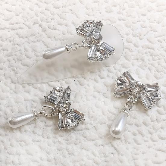 3Pcs Nail Charms Sparkling Stunning Visual Effect Ultra-Light Creative Shape Wide Application DIY Alloy Shiny Bow-knot Rhinestone Nail Art Decorations