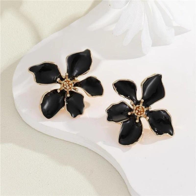 Exaggerate Heavy Metal Flower Earrings for Women Black Enamel Petal Statament Fashion Punk Jewelry Basic Design Daily Wear