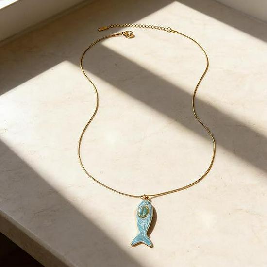 High-End Luxury Turquoise Pendant Clavicle Chain with Oil-Dripping Cat's Eye and Ocean Style Design for Women