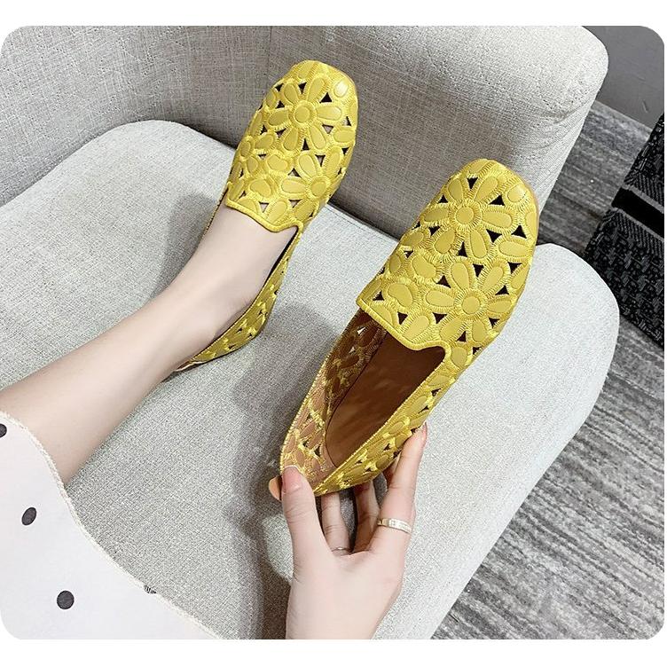 Large Size Square Toe Shallow Mouth Flat-bottomed Hollow Mother Shoes Mori Women's Peas Shoes Single Shoes