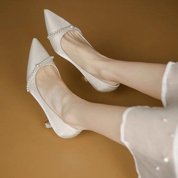 Off-white pearl high heels women's stilettos student host etiquette pointed single shoes French bridesmaid shoes red wedding shoes