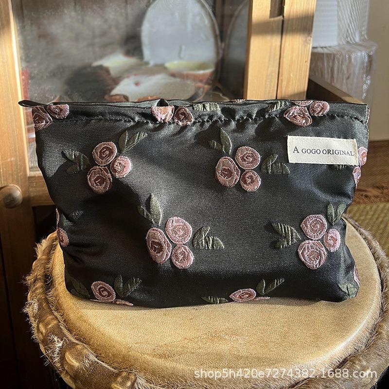 Fresh Sweet Rose Cosmetic Bag Large Capacity Portable Travel Toiletry Pouch