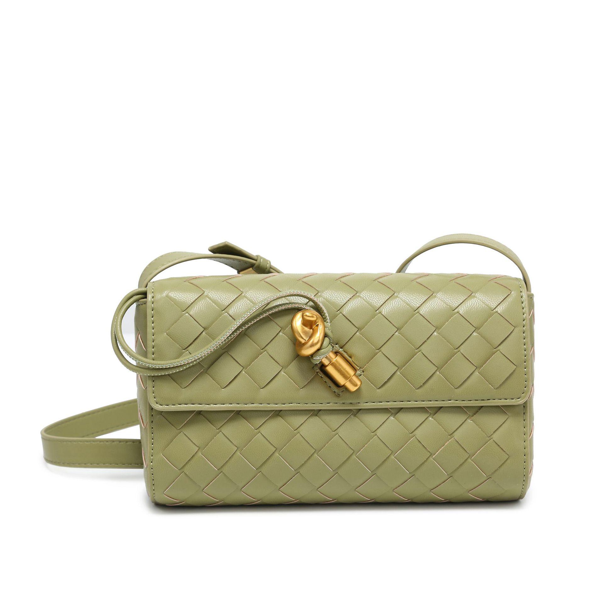 

Вечірня плетена сумка через плече B Mini Andiamo з ретро-замком 21cm x 6cm x 14cm