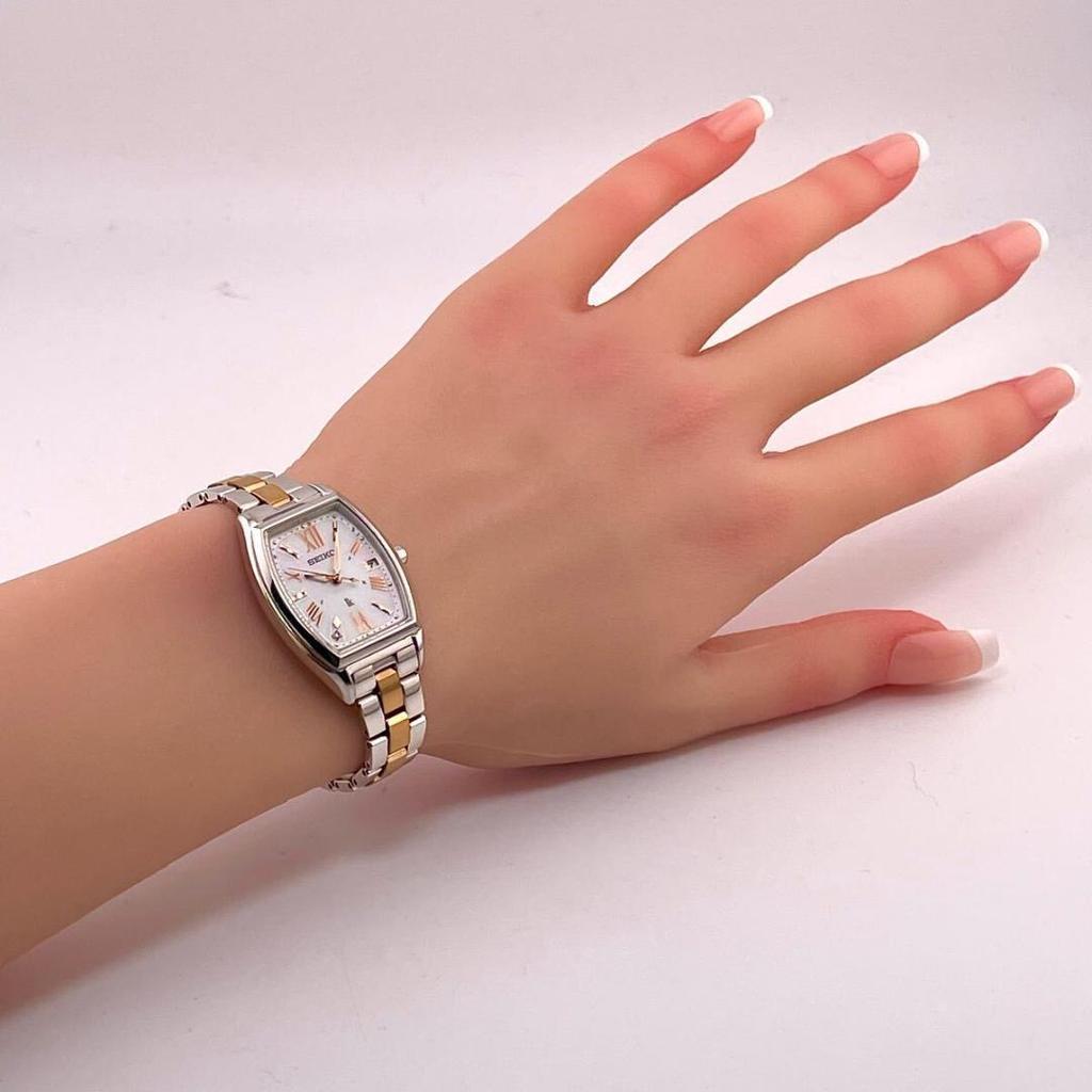 [USED] Working MOP/Shell 1P Seiko Lukia Watch Radio Solar Roman