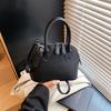 Bowling bag shell bag high sense 2025 fashion versatile niche messenger handbag shoulder bag