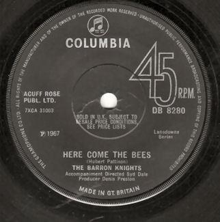 

7inch Record BARRON KNIGHTS - Here Come The Bees DB8280 Columbia 1967 UK Pop Used