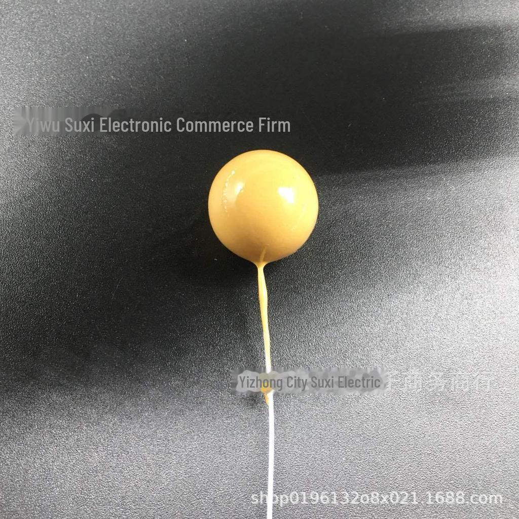 Goldene, silberne und bunte runde Ball-Kuchendekorationen - Geburtstagsfeier Cold Style Ornamente verfügbar