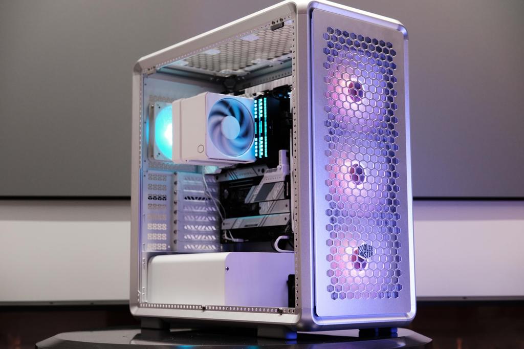 Cooler Master Hyper 612 APEX White CPU Cooler FN2540 Air-Cooled MAP-T6PN-225PW-CW