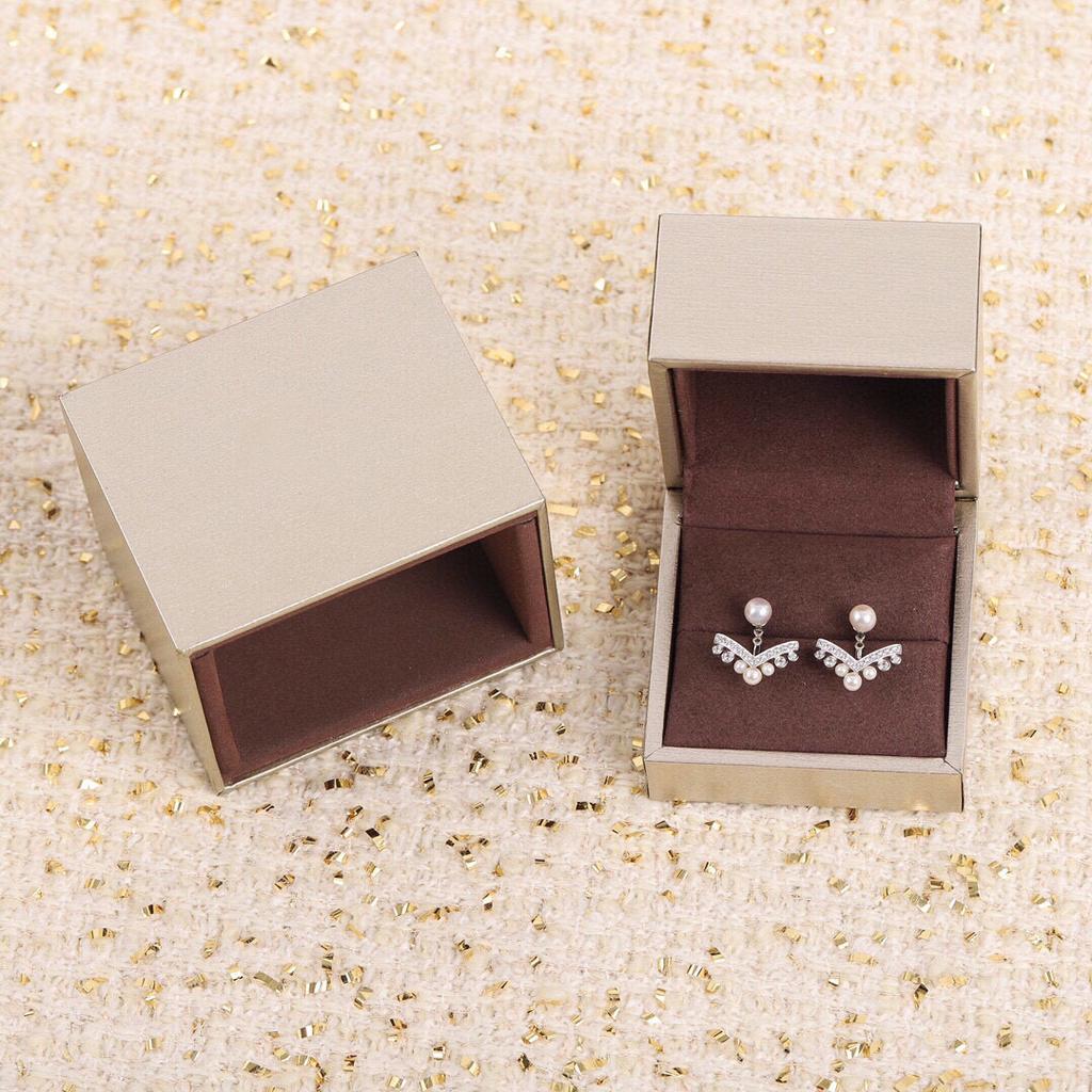Hot Brand Vintage Earrings Luxury Jewelry for Women Fashion Designer Eardrop Natural Pearl Fine Quality Lady Party Ear Stud