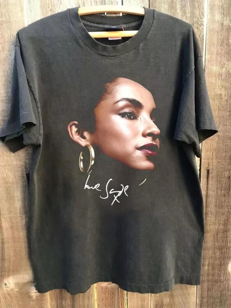 Camiseta Negra Unisex de Manga Corta Vintage Sade Adu Hombres Mujeres S-5XL XXXXL black