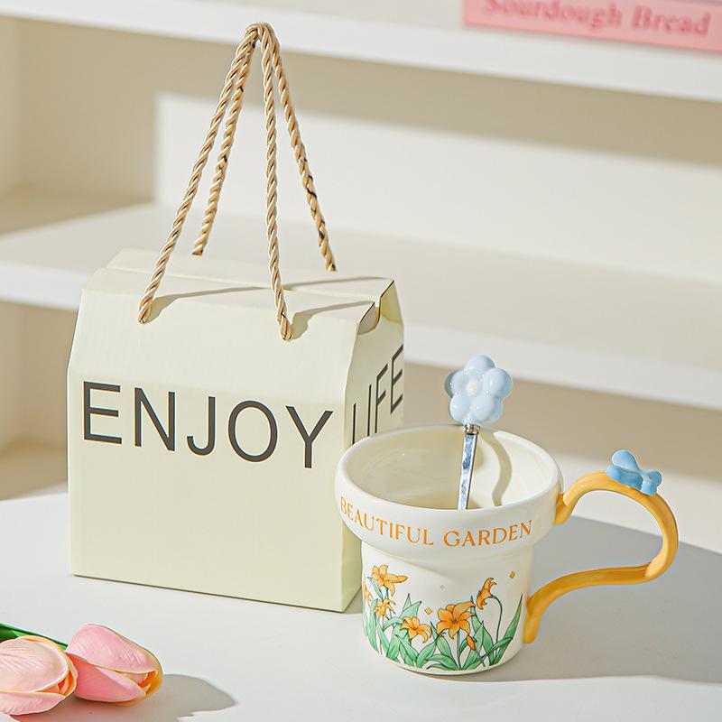 Classical flower ceramic mug household water cup breakfast cup girls coffee cup afternoon teacup girlfriend souvenir