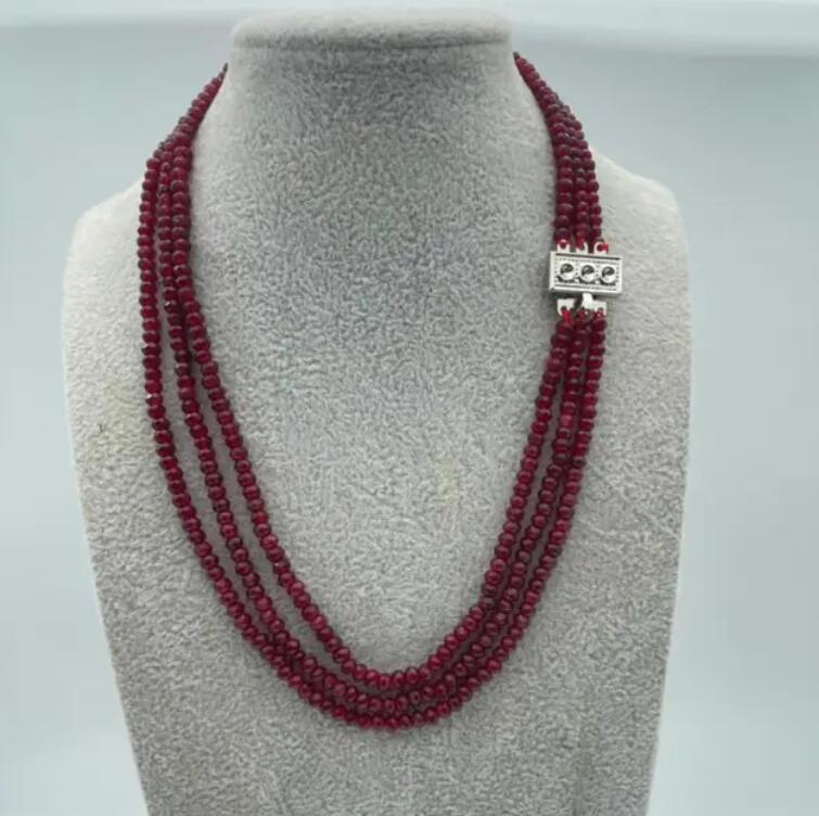 

Новое ОЖЕРЕЛЬЕ НАТУРАЛЬНЫЕ 3-рядные 2Х4мм ГРАНЕННЫЕ ТЕМНО-КРАСНЫЕ САПФИРОВЫЕ БУСИНЫ