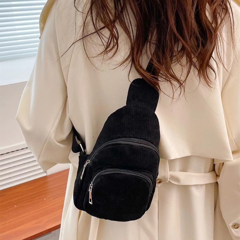 Вельветовая сумка на грудь — фото 3