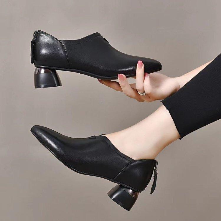 Thick heel single shoes deep mouth spring and autumn women's shoes new pointed versatile one pedal temperament leather shoes work shoes