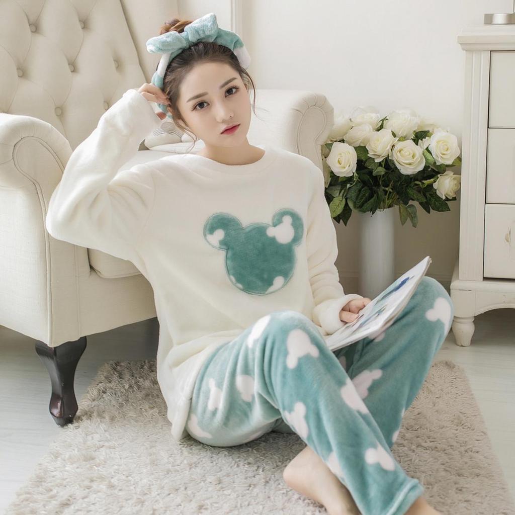 Women's Long-Sleeve Flannel Pajamas - Cute Cartoon Coral Fleece Set for Fall & Winter