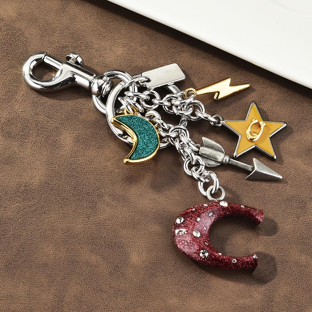Adorable Cartoon Whale & Dolphin Keychain: Couple's Bag Charm and Metal Keyring Gift.