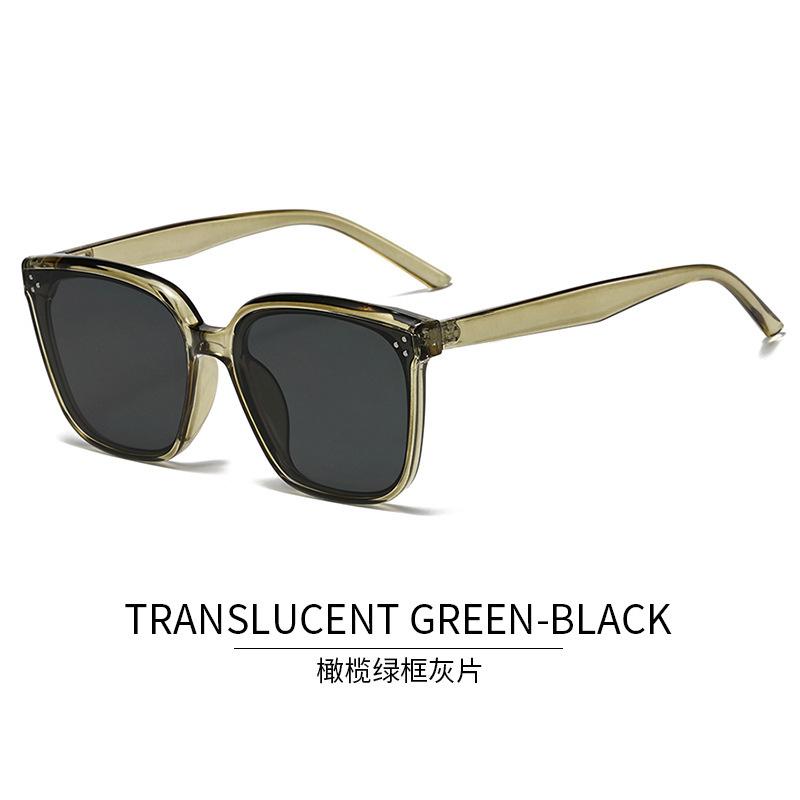 

Square Shape Sunglasses Female Premium Quality-Made Rivets Decoration Women s Sun Eyeglasses UV400 Protection Outdoor Male Sun Glass