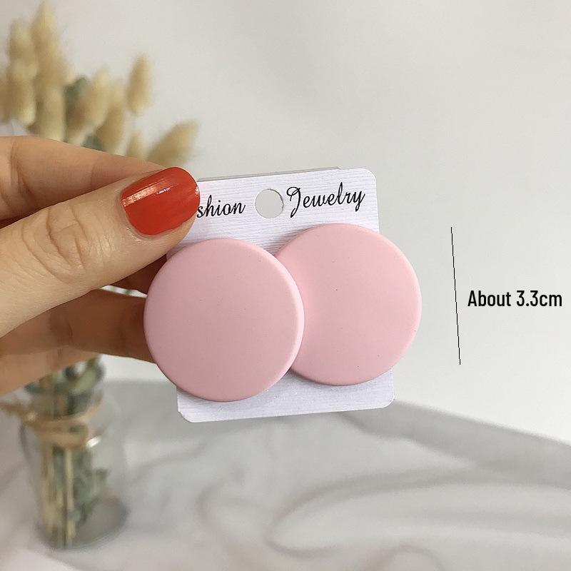 Trendy geometrické matné akrylové náušnice v barvách bonbónů