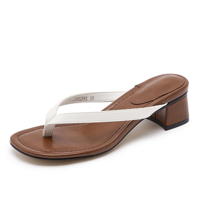 

2025 new summer toe thick heel cool slippers beach vacation style thick heel flip-flops wear flat sandals 35