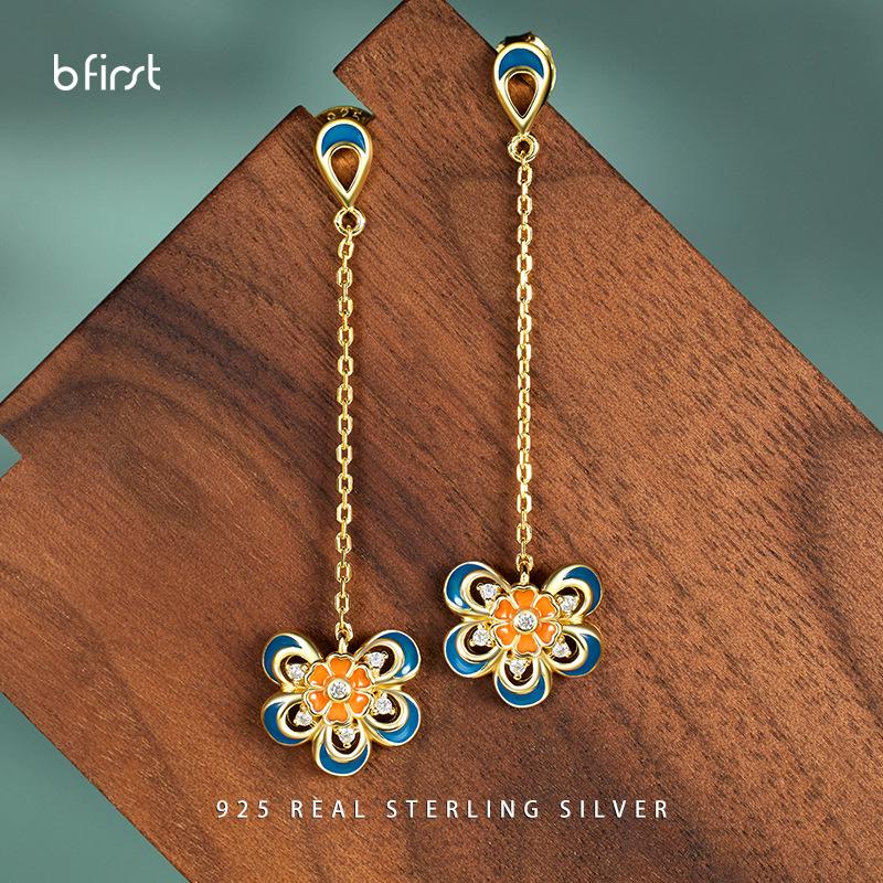 Original ethnic style ear Ladies 925 High sense winter fringed earrings design sense antique accessories 925 silver