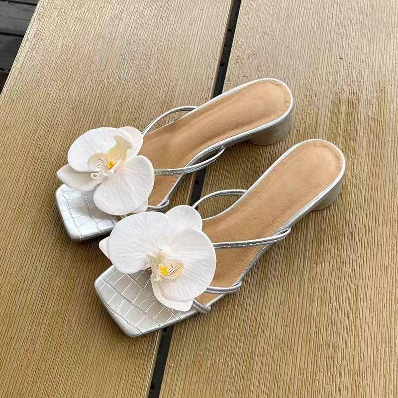 Fashion Women's French Summer Beach Cool Slippers Womens Elegant Flower Design Comfort  Slippers New Square Head Sandals Sandalias Mujer