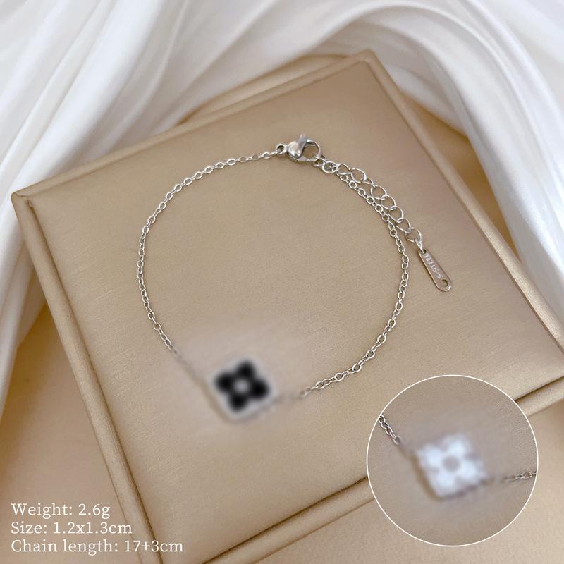 Shell Four-Leaf Flower Light Luxury Wedding Necklace Women'S Versatile Clavicle Jewelry