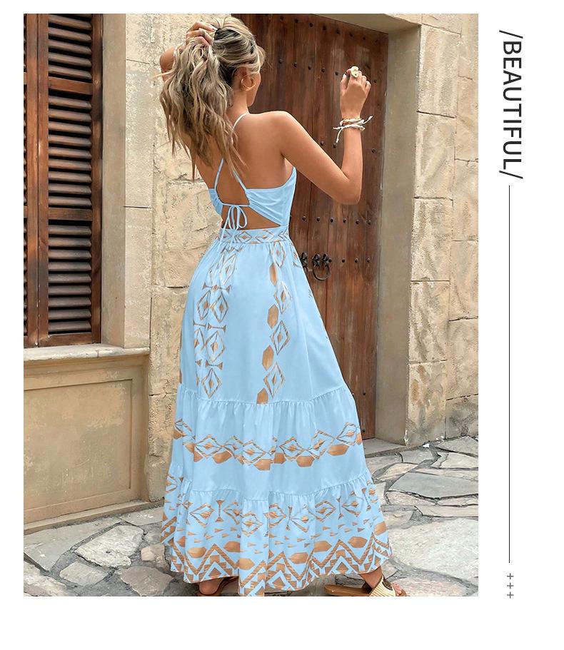 Besticktes elegantes Maxikleid mit Spaghettiträgern und tailliertem Schnitt