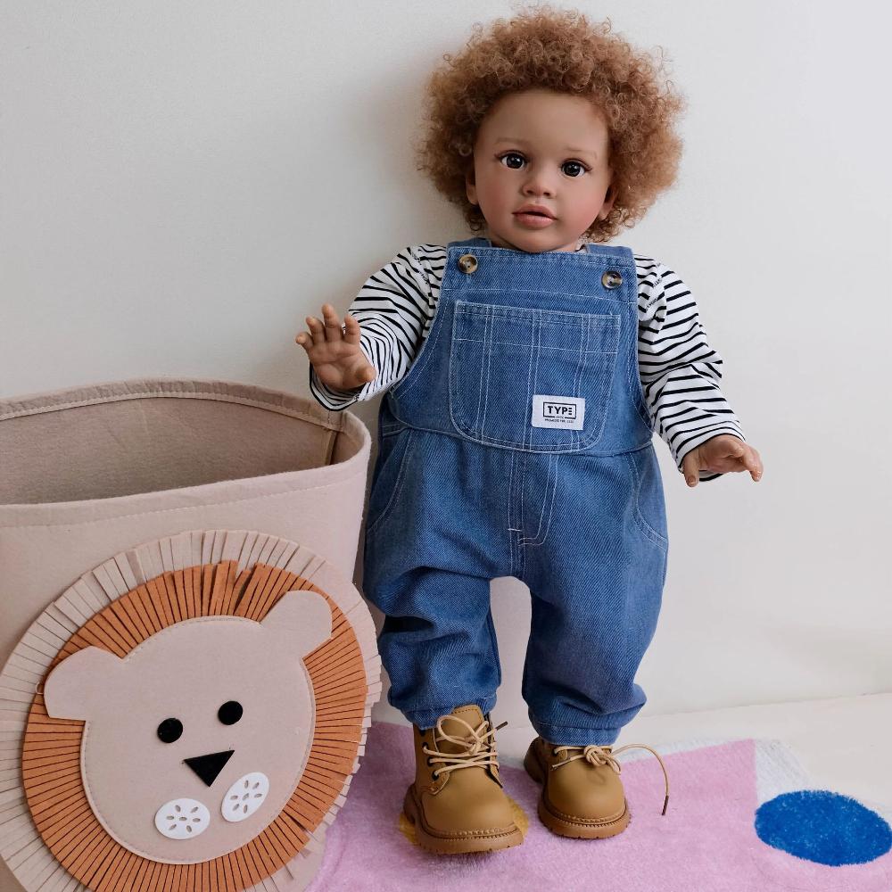 Velká velikost 66 cm Reborn panenky PIPPA Cosplay chlapec Měkké látkové tělo Simulační panenka s džínovými lacláči Tmavá pleť Novorozenecké panenky pro dítě Sváteční překvapení dárek