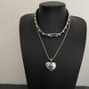 Collana a strati a forma di cuore trendy rétro effetto invecchiato: Catena clavicolare alla moda in stile europeo-americano