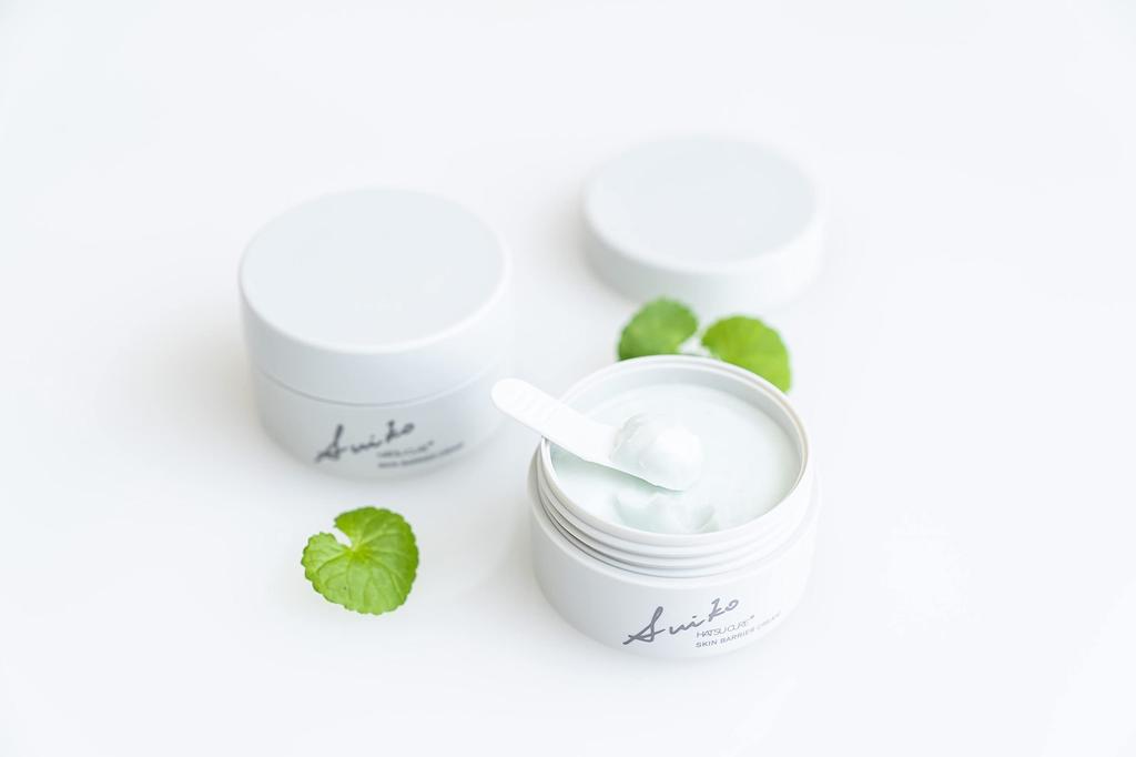 SUIKO Cica Skin Barrier Cream 45g for rough sensitive and radiant skin skin, skin,