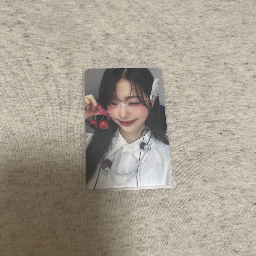 

[USED] ive Wonyoung with muu bonus trading card