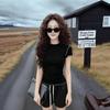 Black short-sleeved T-shirt women's summer new popular unique super good-looking slim and thin contrasting color temperament top