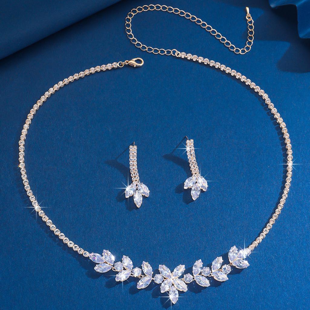 Super Flash Zircon Butterfly Tassel Earrings Necklace Set Temperament Fashion Collarbone Chain High Sense Wedding Accessories