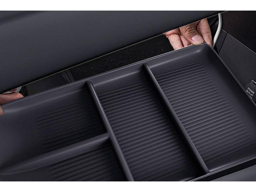 Geely Xingrui Dongfang Yao 26-Model Center Console Armrest Storage & Decorative Box