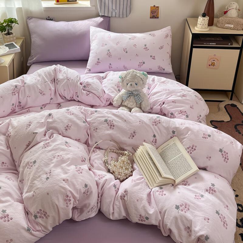 

LISM Cartoon Fresh 4-Piece Bedding Set