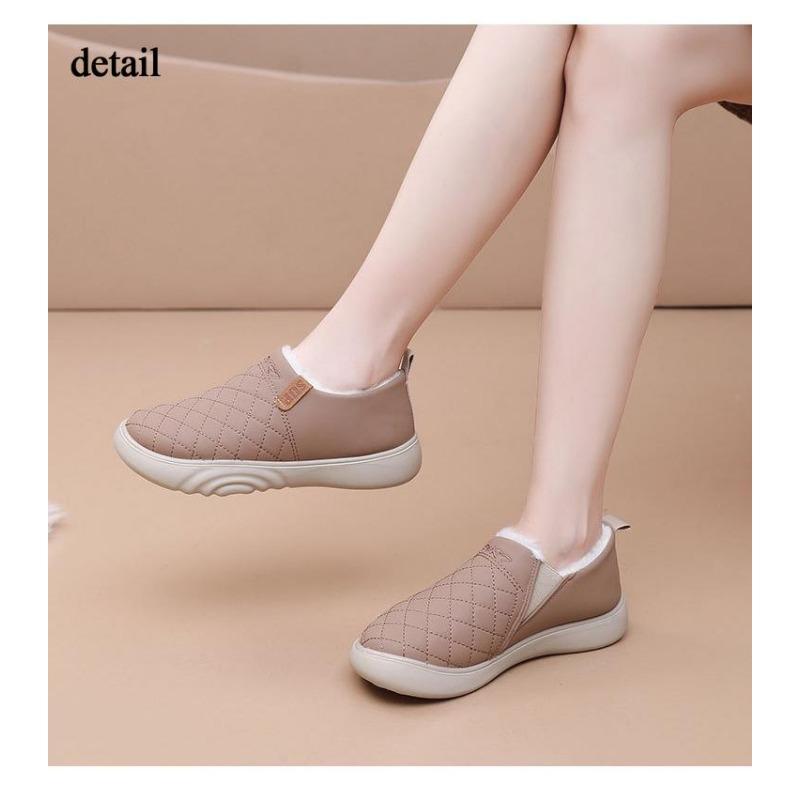 Winter Warm Short Bootie Slippers for Women Slip On House Shoes Outdoor Indoor Snow Booties Shoes Women's Comfortable Faux Fur Lining Ankle Boots