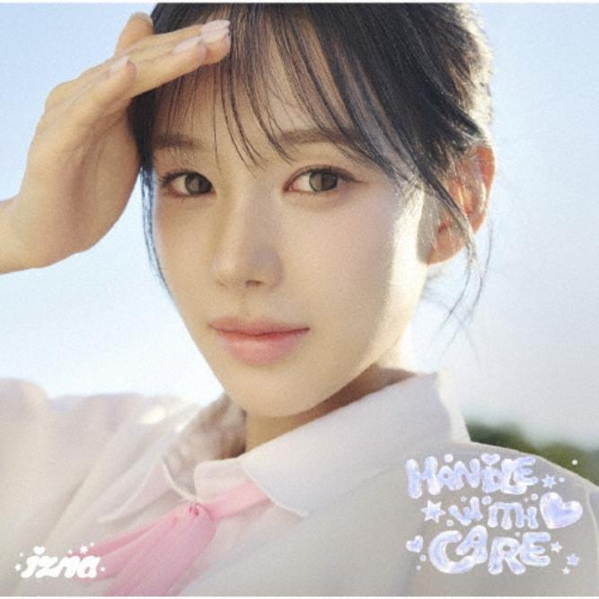izna Japan 1. Mini-Album [HANDLE WITH CARE]