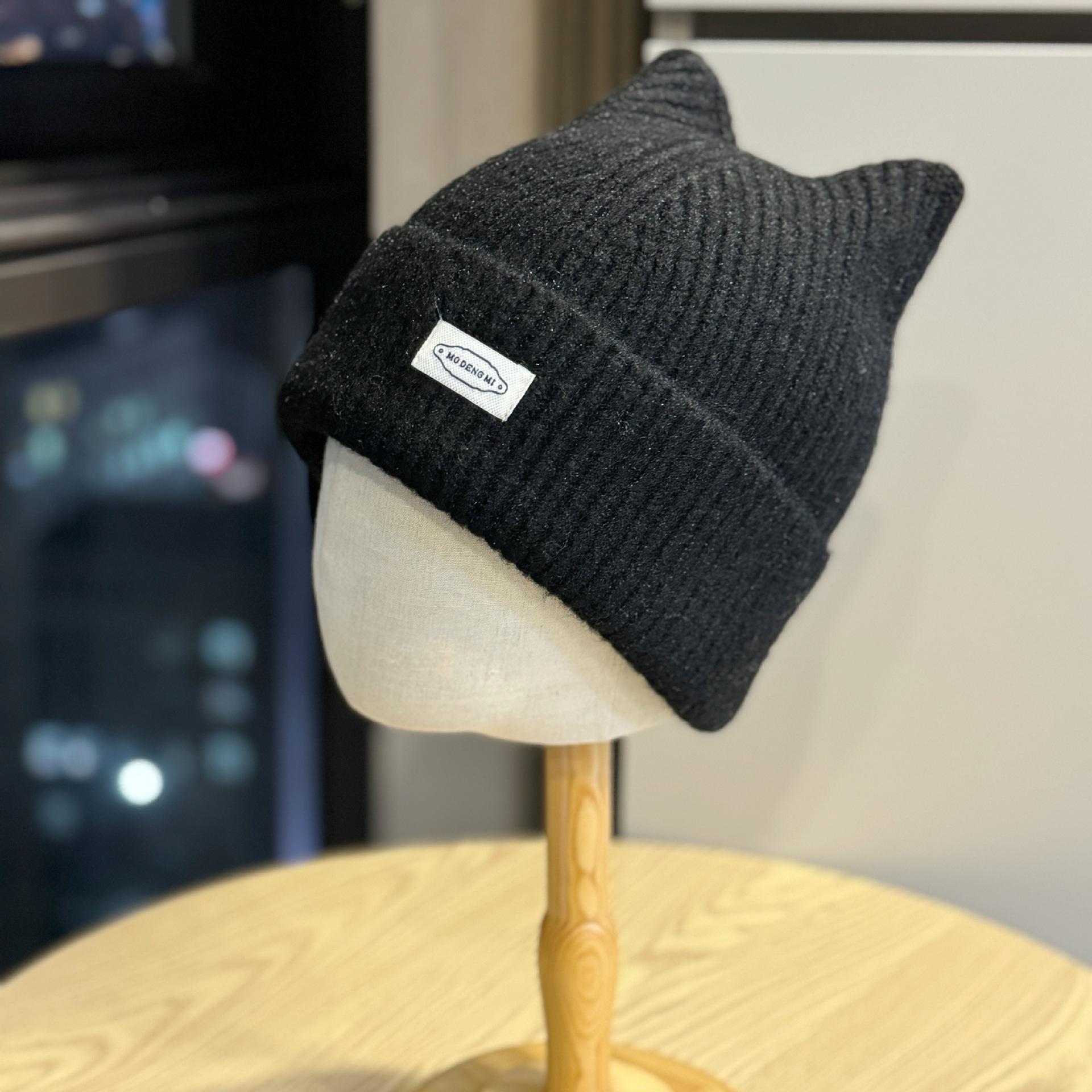 

New autumn and winter cute cat ear knitted wool hat for women, thickened and warm, ear-protecting, head-covering cold weather hat Adult54-60Average Size чёрный