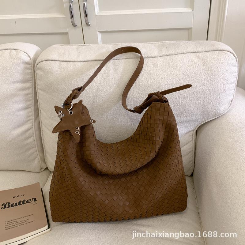 2025 Woven Tote Bag Women's Fashion Versatile Commuter Shoulder Bag Large Capacity Slack Commuter Messenger Bag Bag