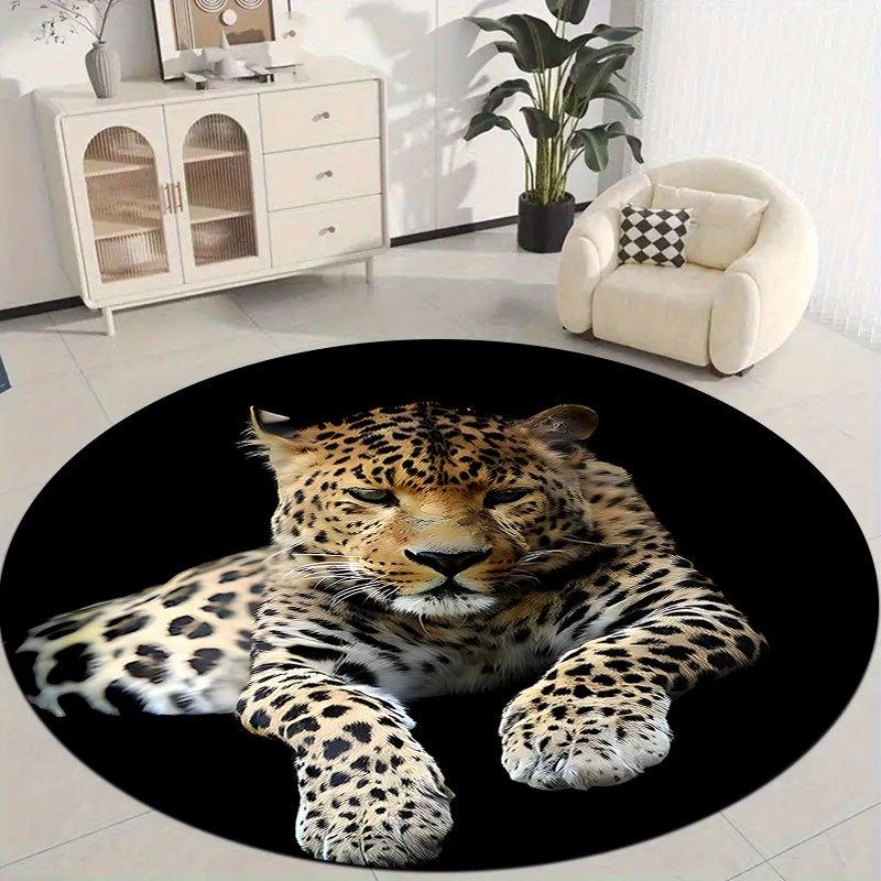 Black background with leopard Flannel-printed round floor mats are slip-resistant Suitable living room terrace garden carpets