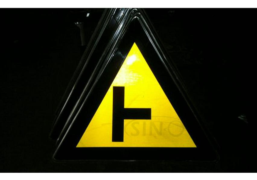 PET Transparent Reflective Film: Luminous Traffic Car Decal, Engravable Sticker for Enhanced Night Visibility